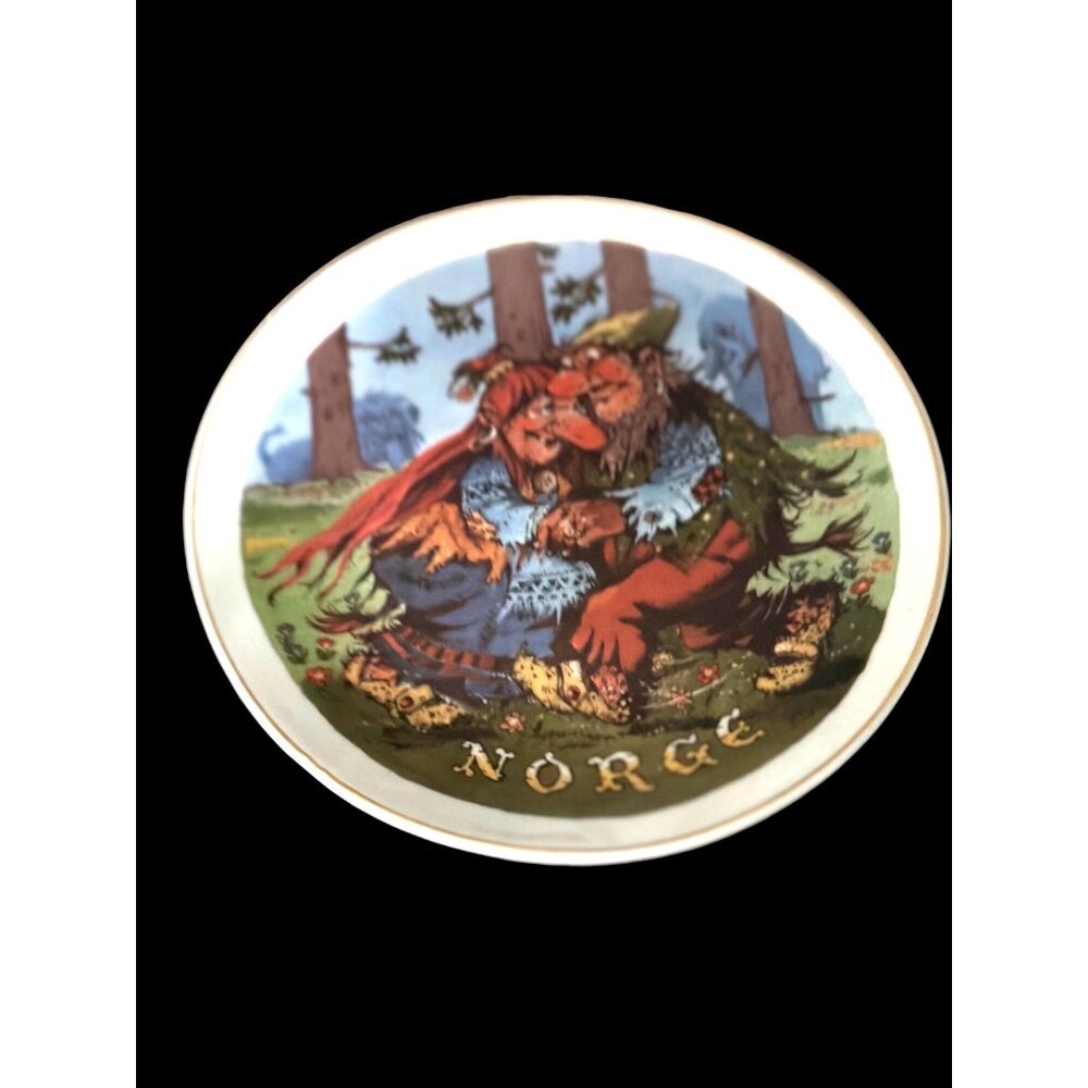 Troll‎ couple Nord Souvenir Norge Porcelain Plate & Box